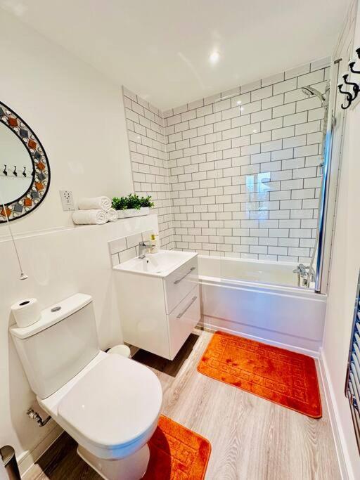 Central Derby Urban 2 Bedroom Flat - An Oasis Of Elegance! Free Parking And Wifi Suitable For Families And Professionals Exterior photo