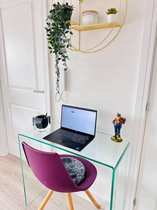 Central Derby Urban 2 Bedroom Flat - An Oasis Of Elegance! Free Parking And Wifi Suitable For Families And Professionals Exterior photo