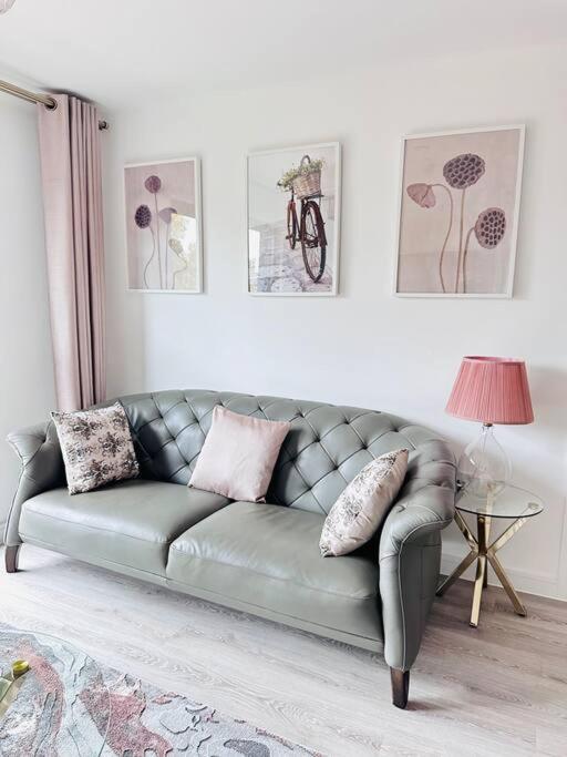 Central Derby Urban 2 Bedroom Flat - An Oasis Of Elegance! Free Parking And Wifi Suitable For Families And Professionals Exterior photo